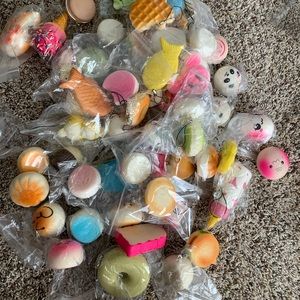 Random Set of 30 MINI SQUISHIES!!